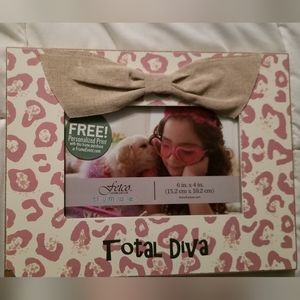 NEW 4×6 FELTCO HOME DECOR "TOTAL DIVA" PICTURE FRAME.